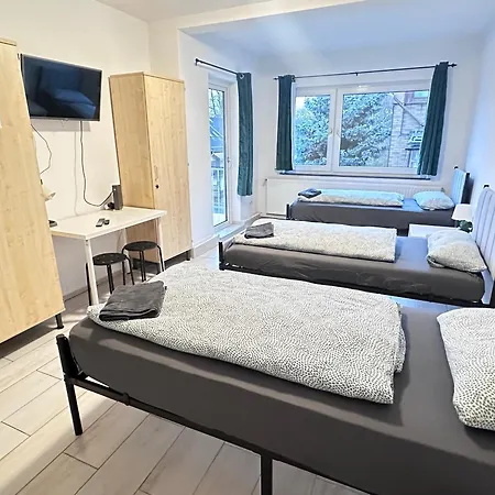 Mk 4 - Kostenlose Parkplätze - Gelegen - Bis Zu 5 Personen Apartment